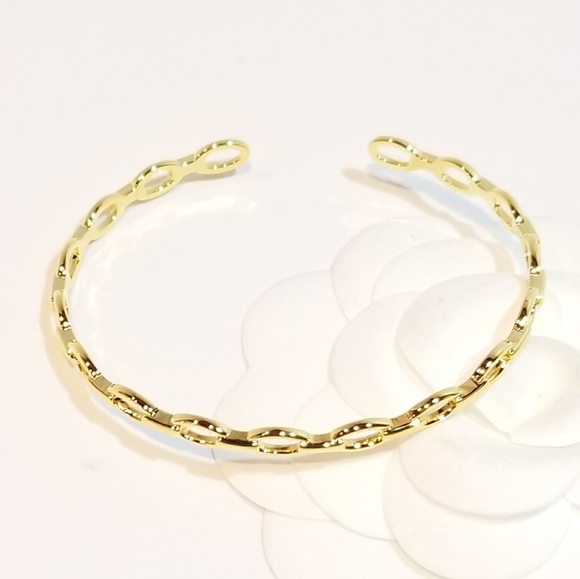 Dainty Delicate Paperclip Open Cuff Bracelet NEW - Picture 3 of 9